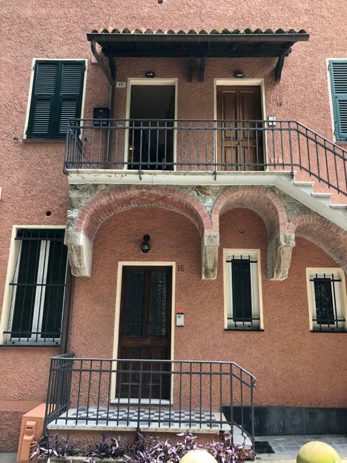 פאראגי Portofino Seaview Apartment, 50 Meters From The Beach, Free Parking, Air Conditioning מראה חיצוני תמונה